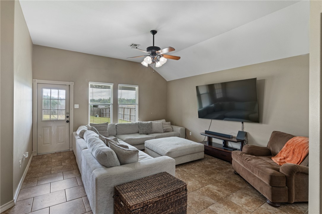 10813 Julianna Dr Property Photo 6