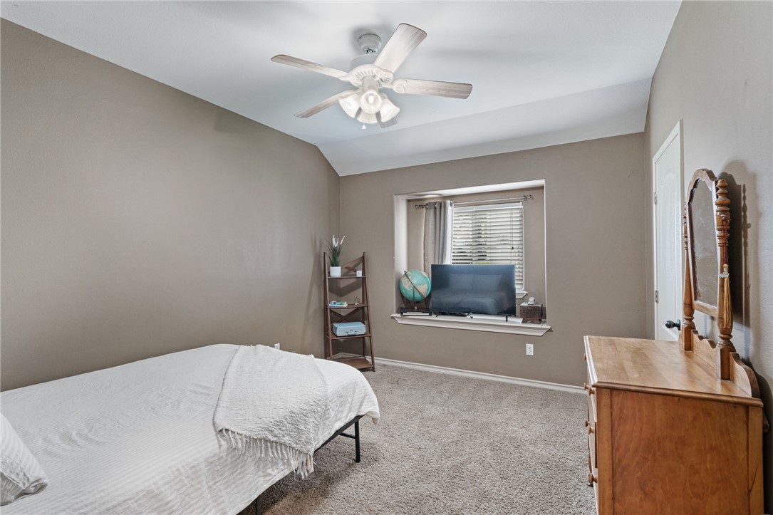 10813 Julianna Dr Property Photo 17