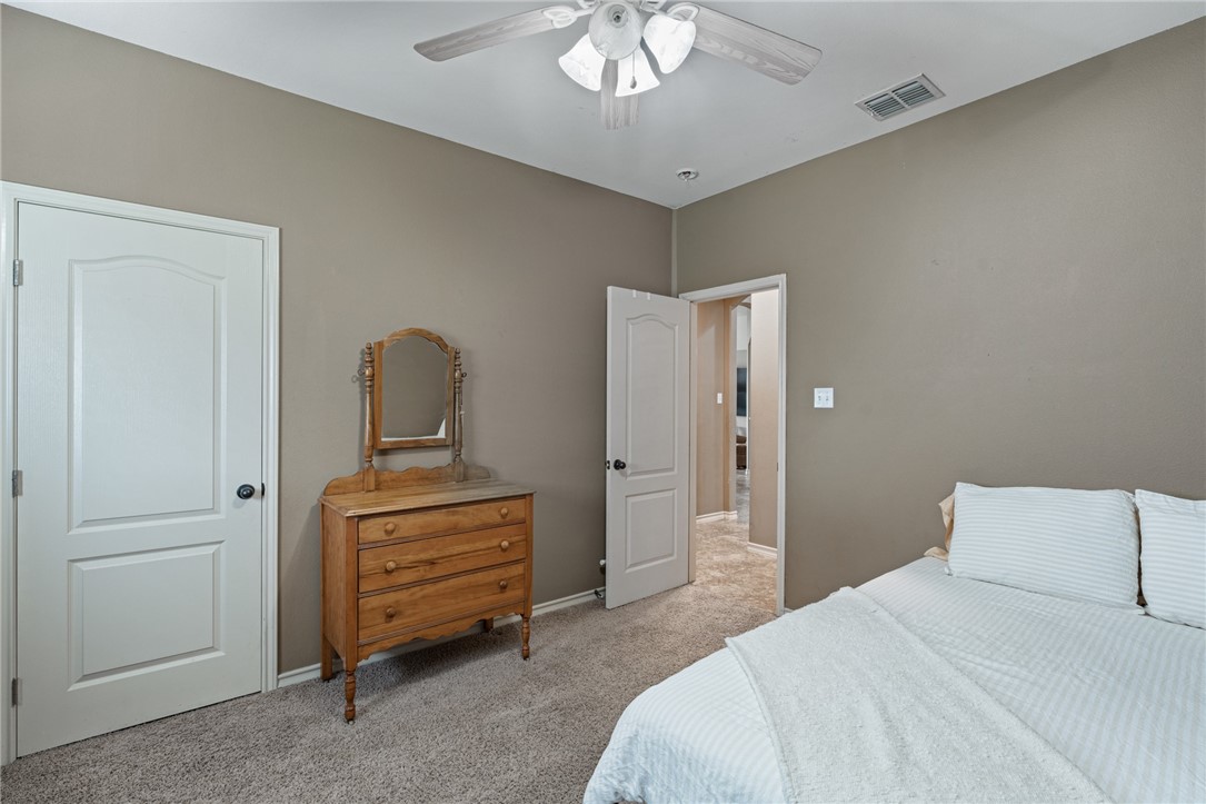 10813 Julianna Dr Property Photo 18