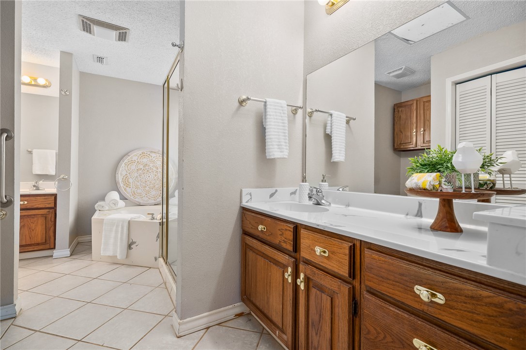 4145 Country Pl Property Photo 21