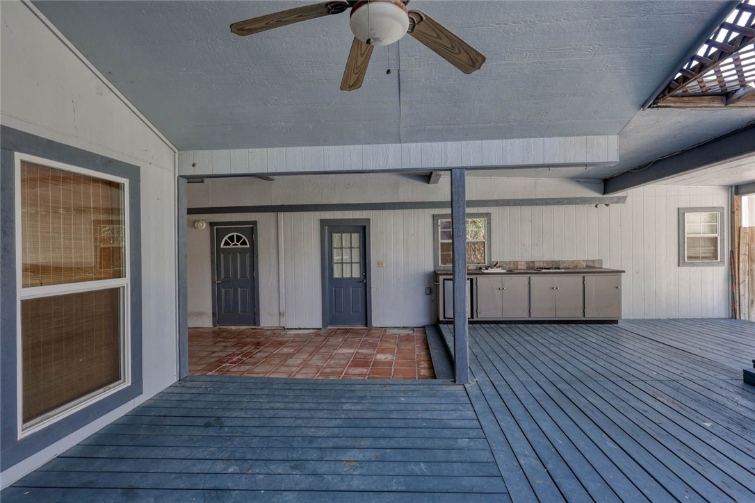 4145 Country Pl Property Photo 33