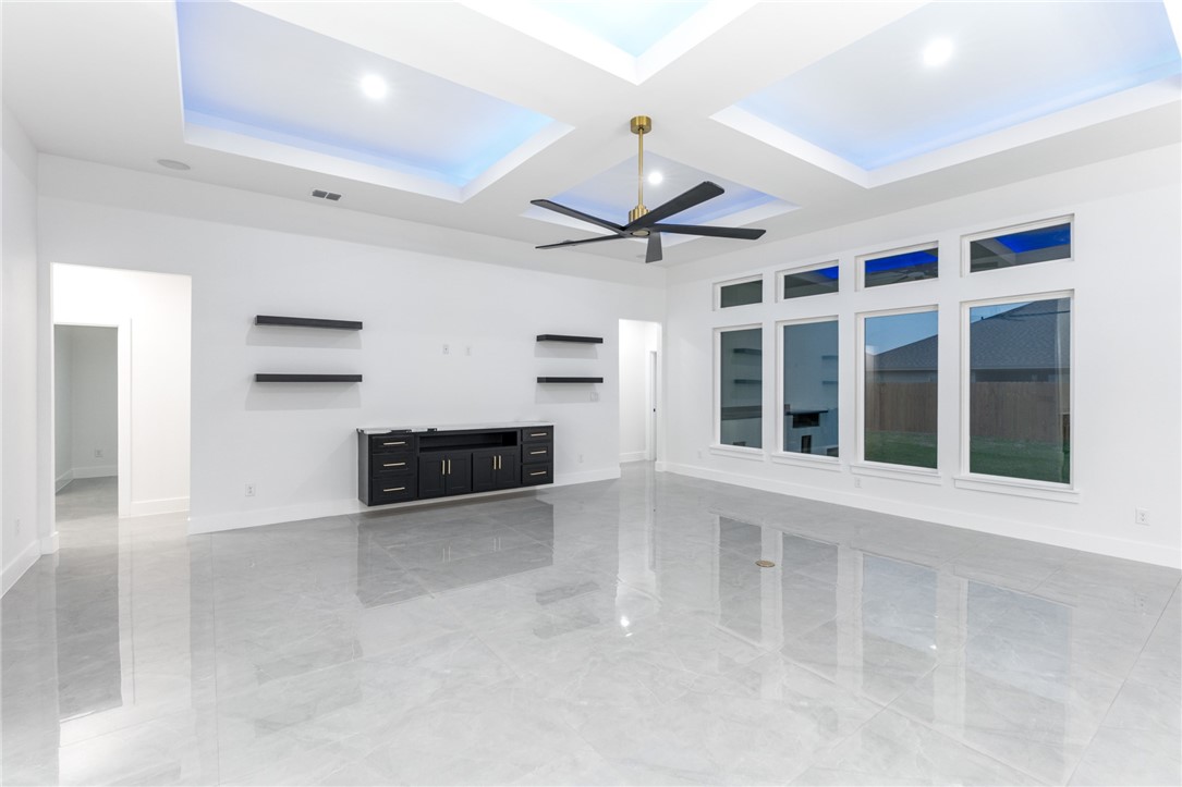 2658 Lannister Property Photo 5