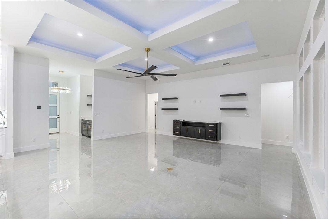 2658 Lannister Property Photo 6