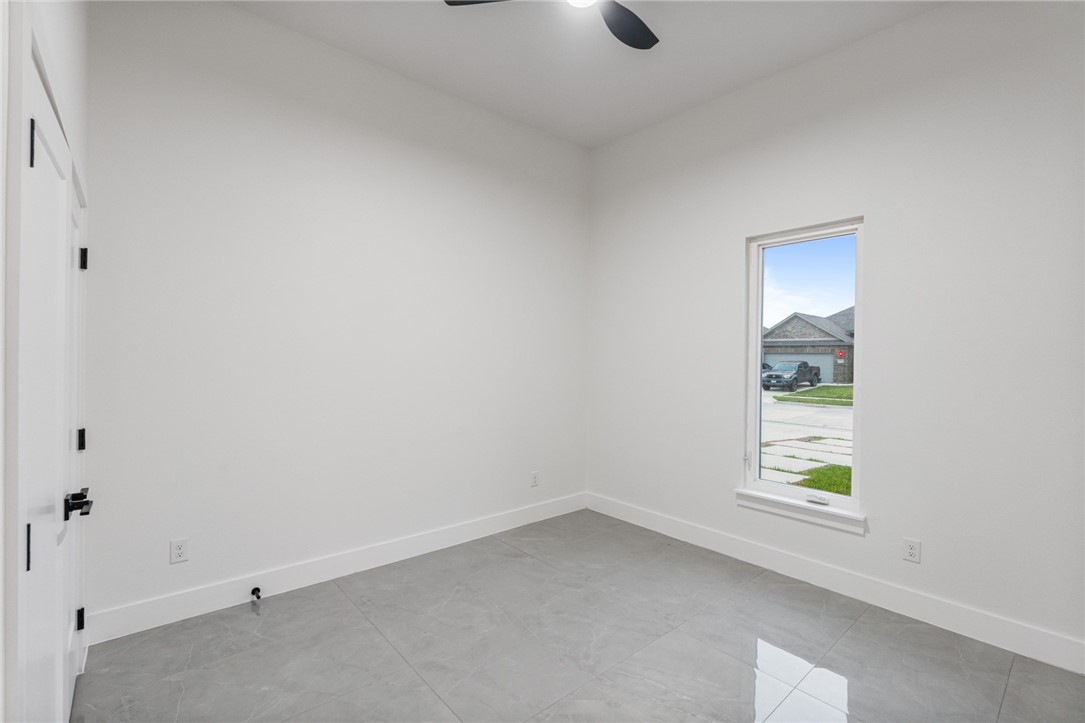 2658 Lannister Property Photo 28