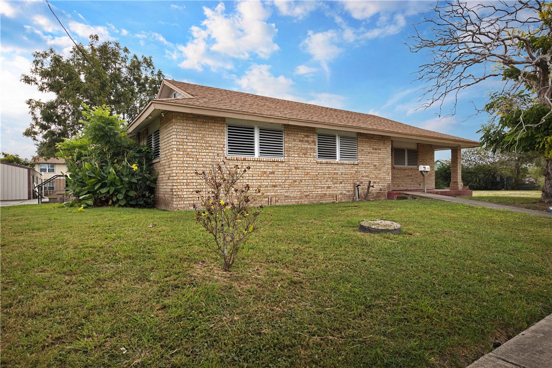 342 Davis Property Photo 4