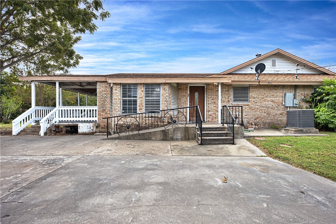342 Davis Property Photo 5