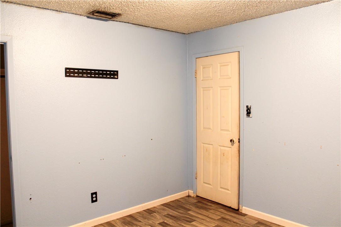 710 N Filmore St Property Photo 8