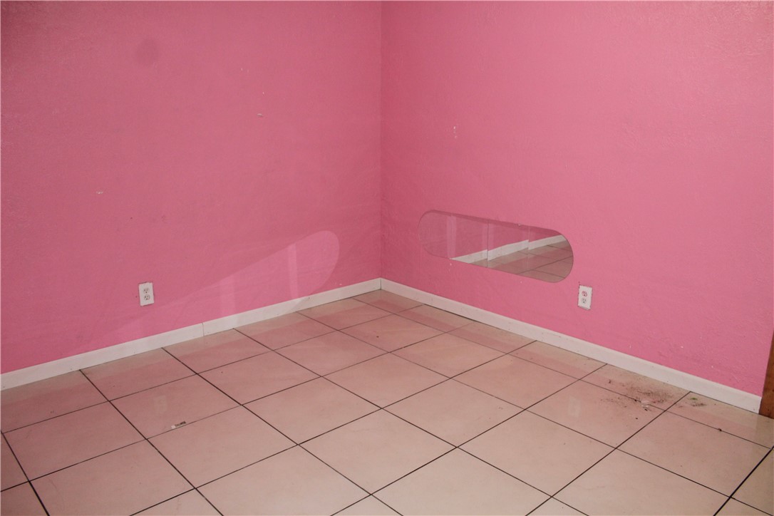710 N Filmore St Property Photo 11