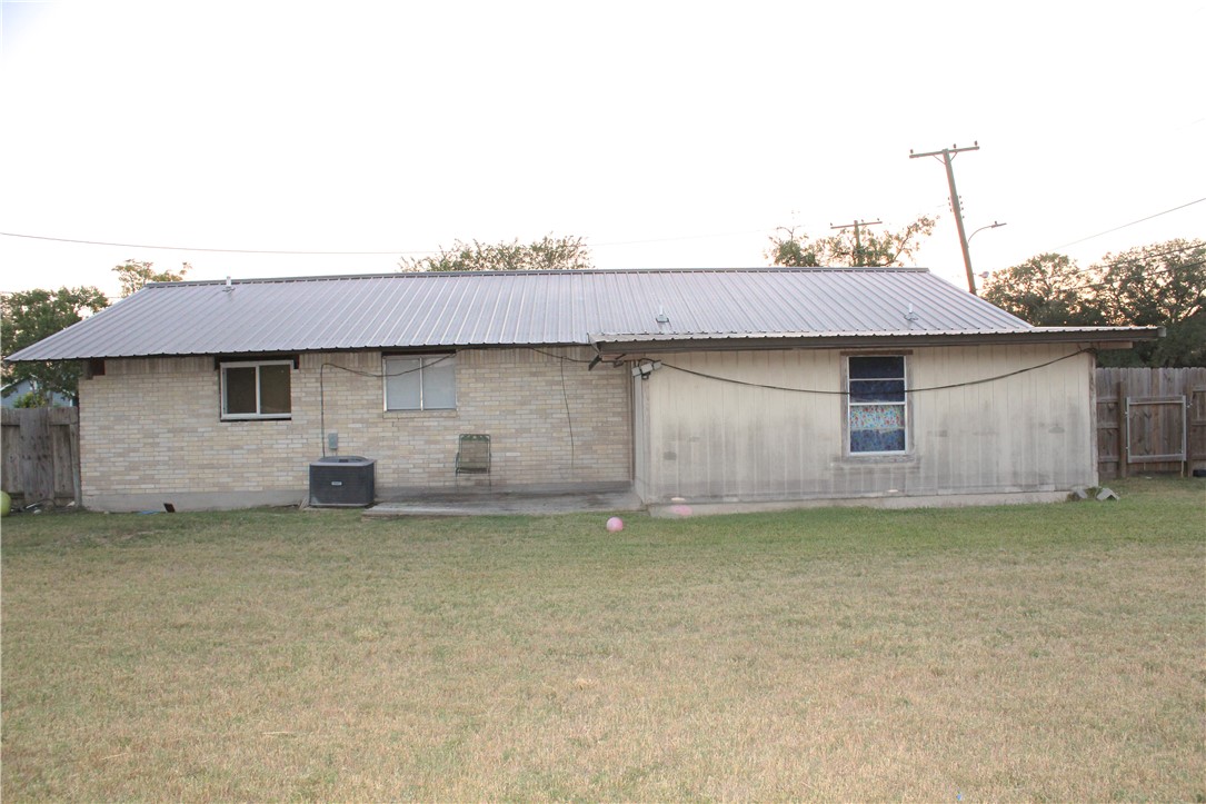 710 N Filmore St Property Photo 23
