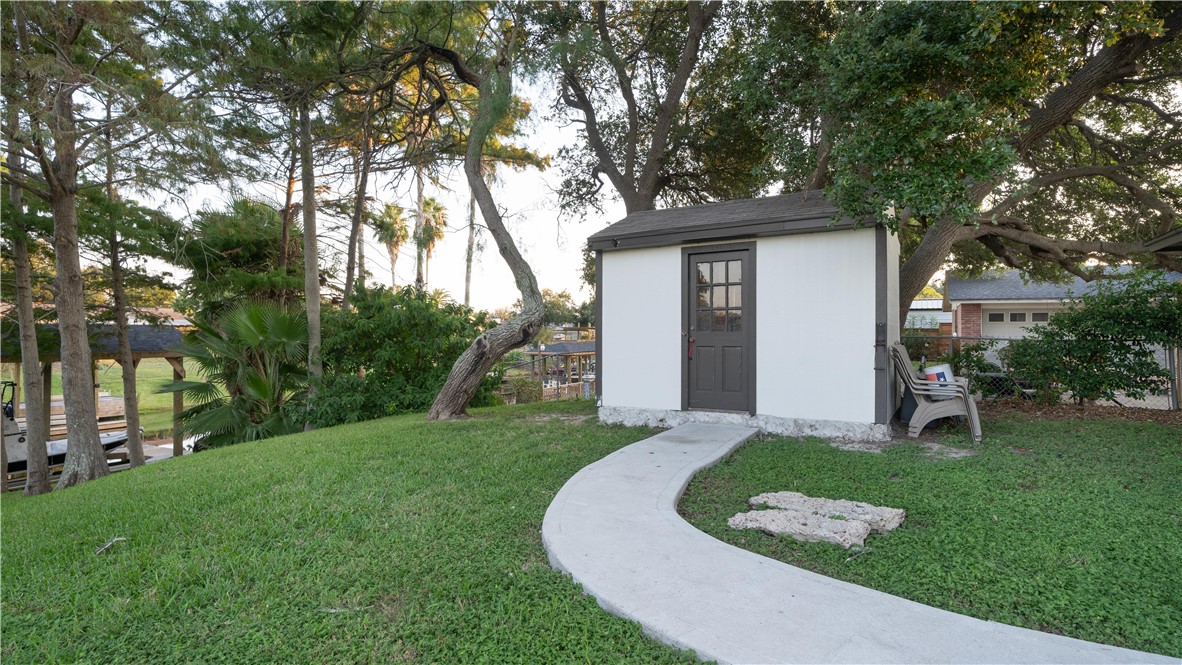 3349 Jamaica Dr Property Photo 35