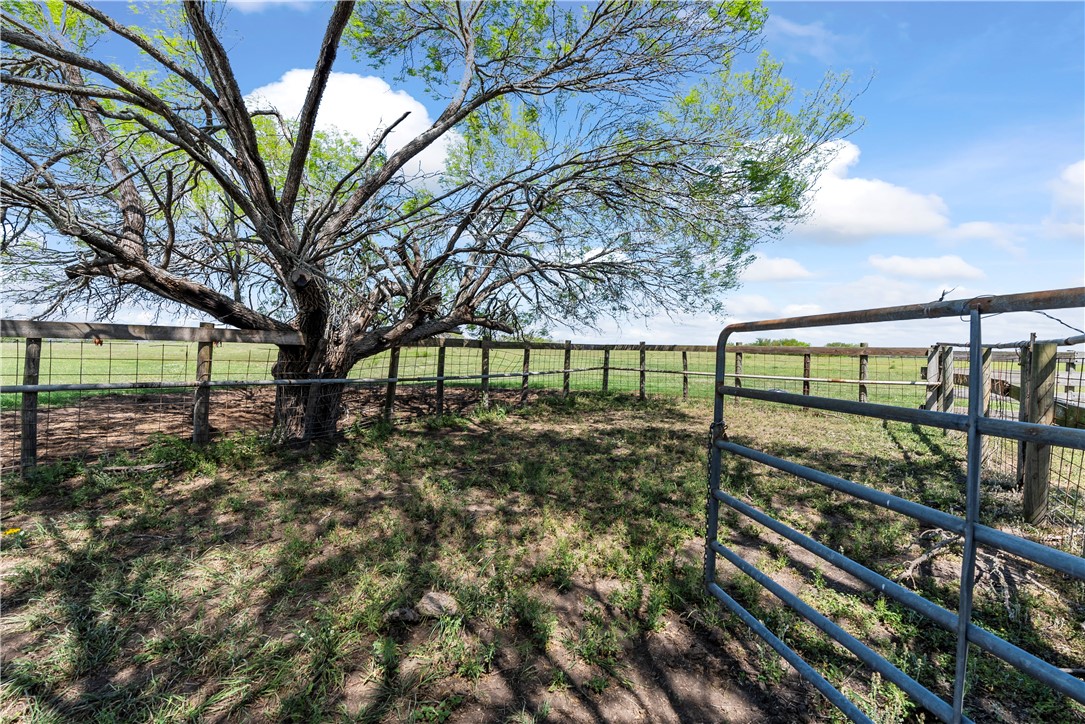 00 N County Road 1050 Property Photo 8