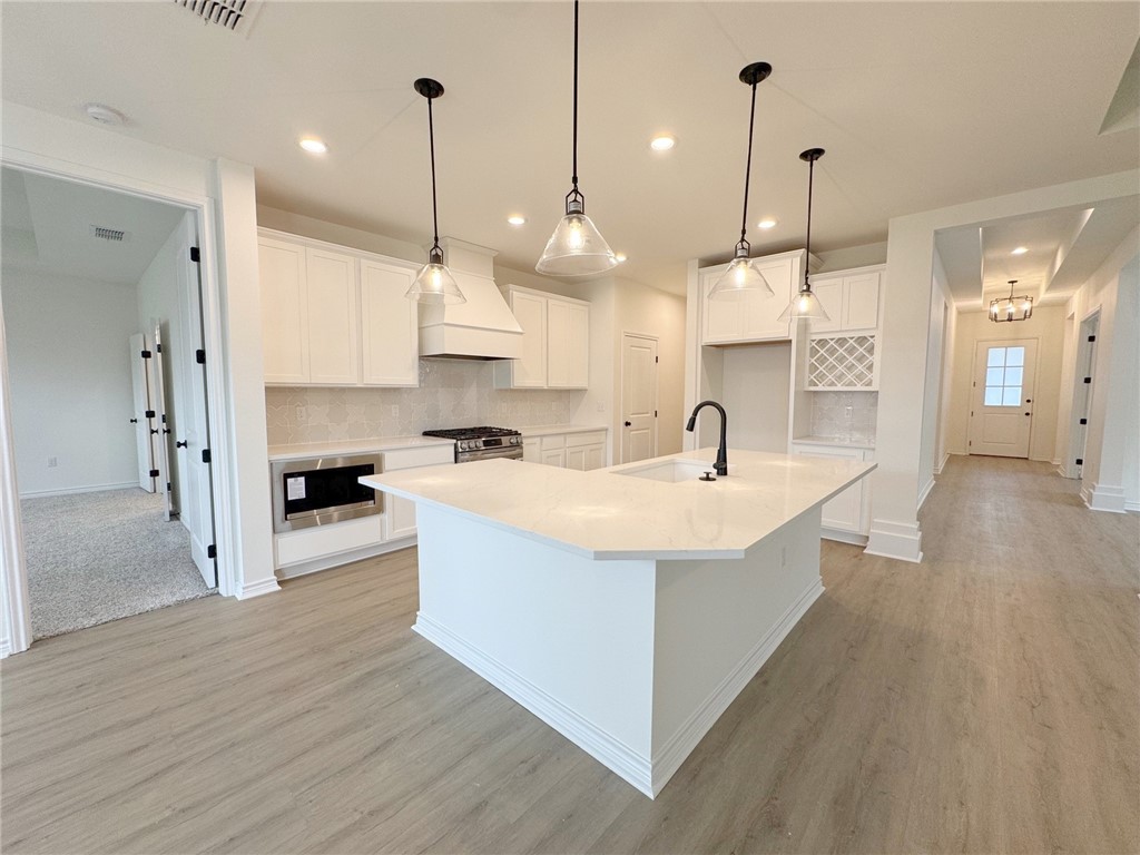 2613 Lannister Property Photo 3