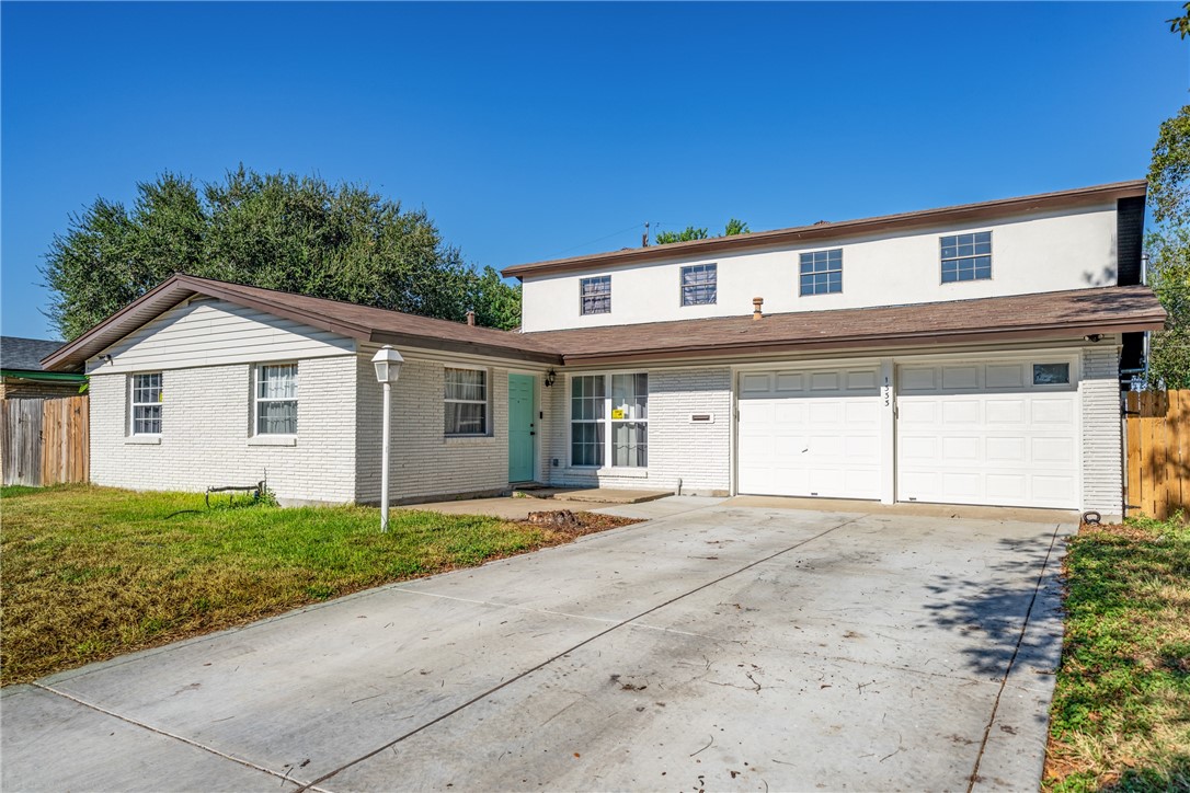 1333 Prince Dr Property Photo 1