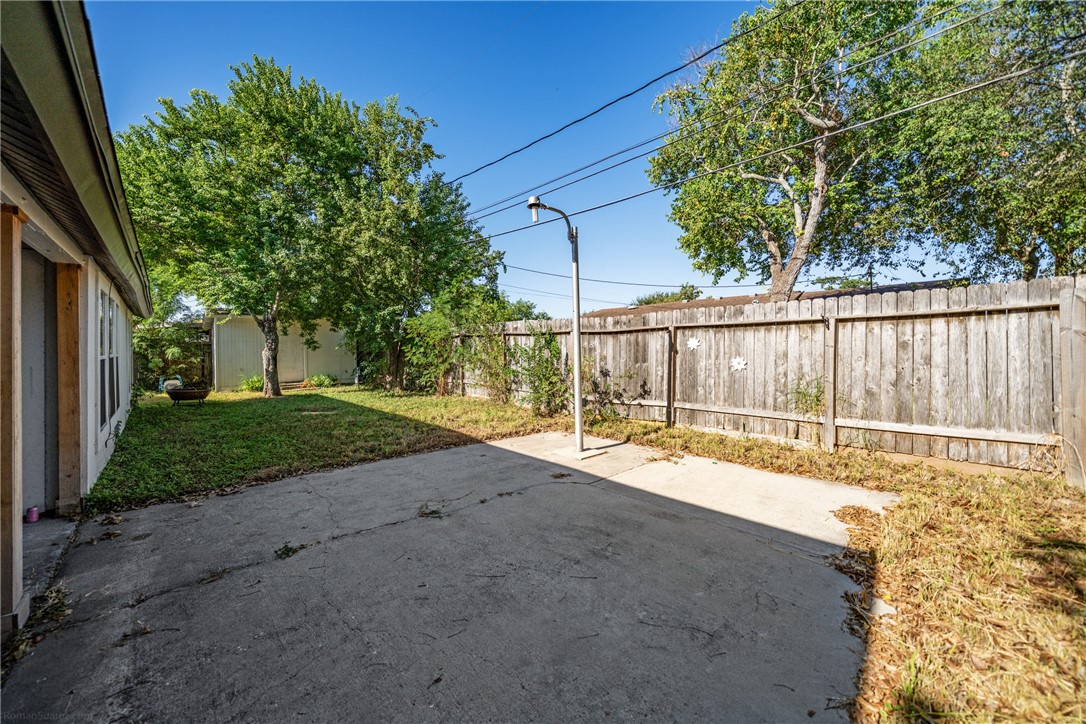 1333 Prince Dr Property Photo 22