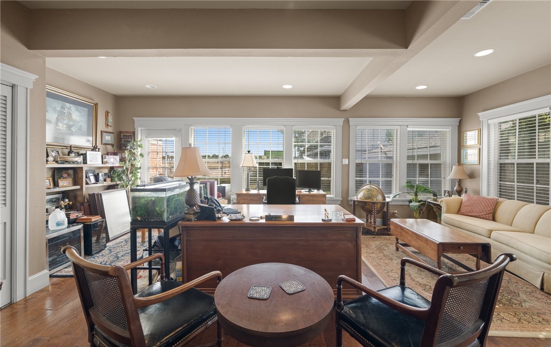 1402 N Chaparral St Property Photo 14