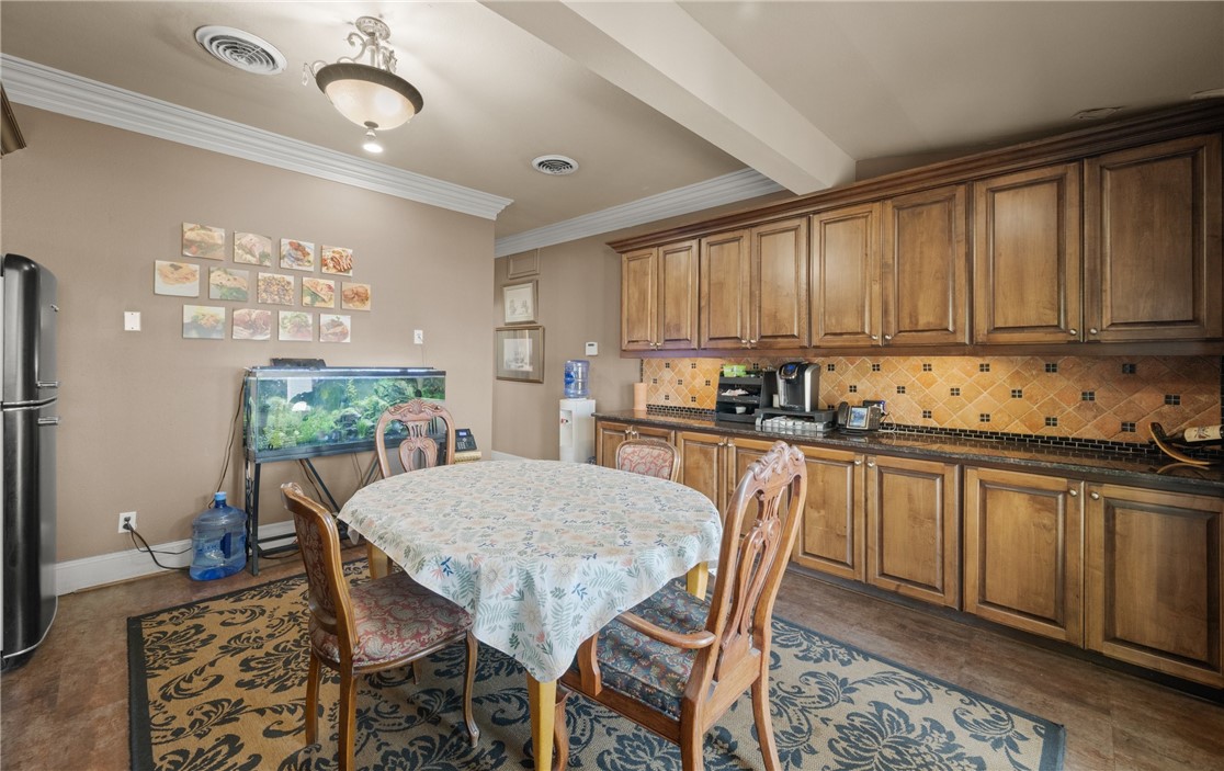 1402 N Chaparral St Property Photo 20