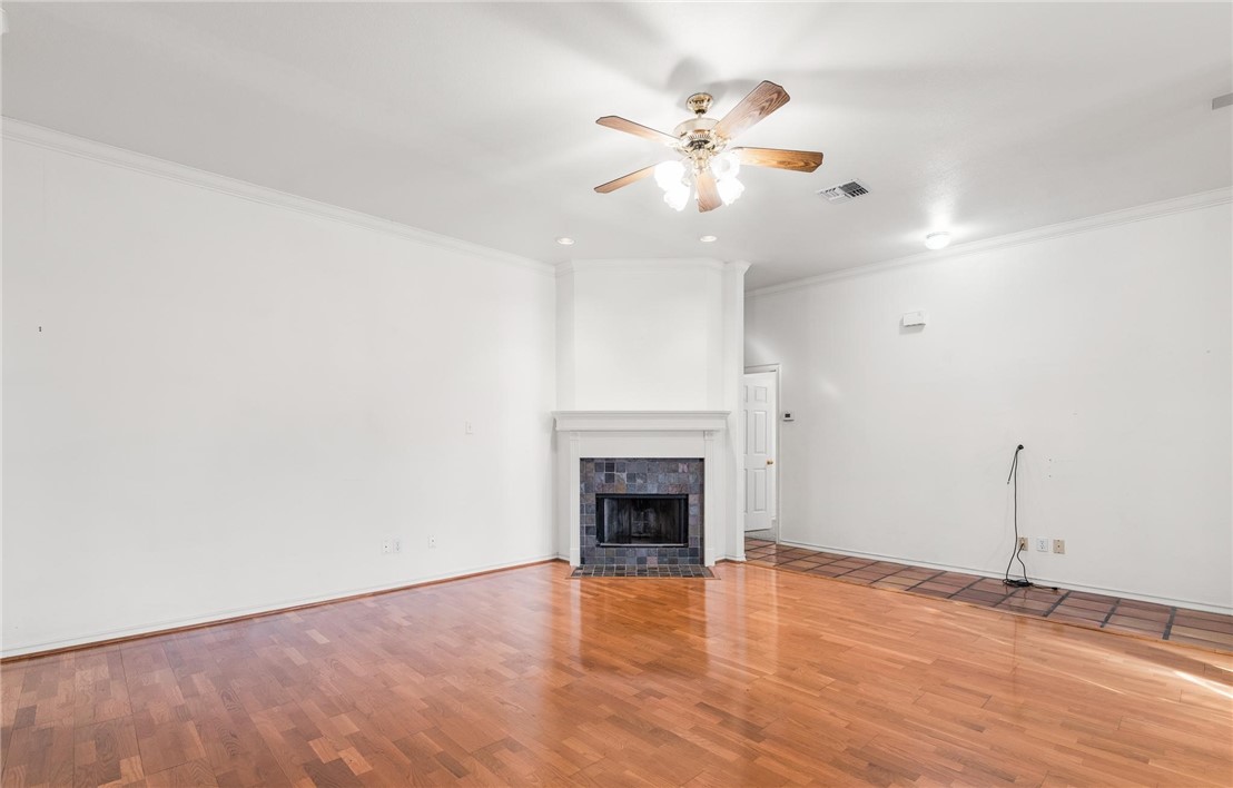 4205 River Hill Dr Property Photo 4