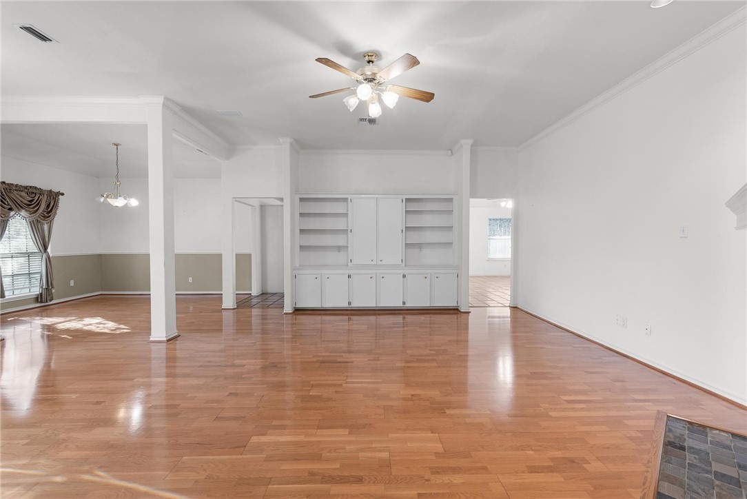 4205 River Hill Dr Property Photo 5