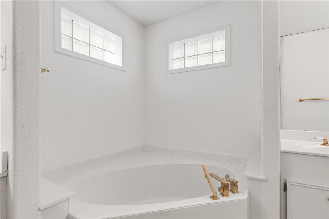 4205 River Hill Dr Property Photo 29