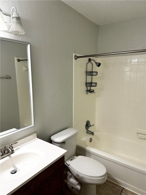 1011 Ennis Joslin 235 Property Photo 12