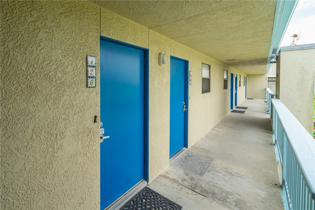 810 Banyan Beach Dr Property Photo 32