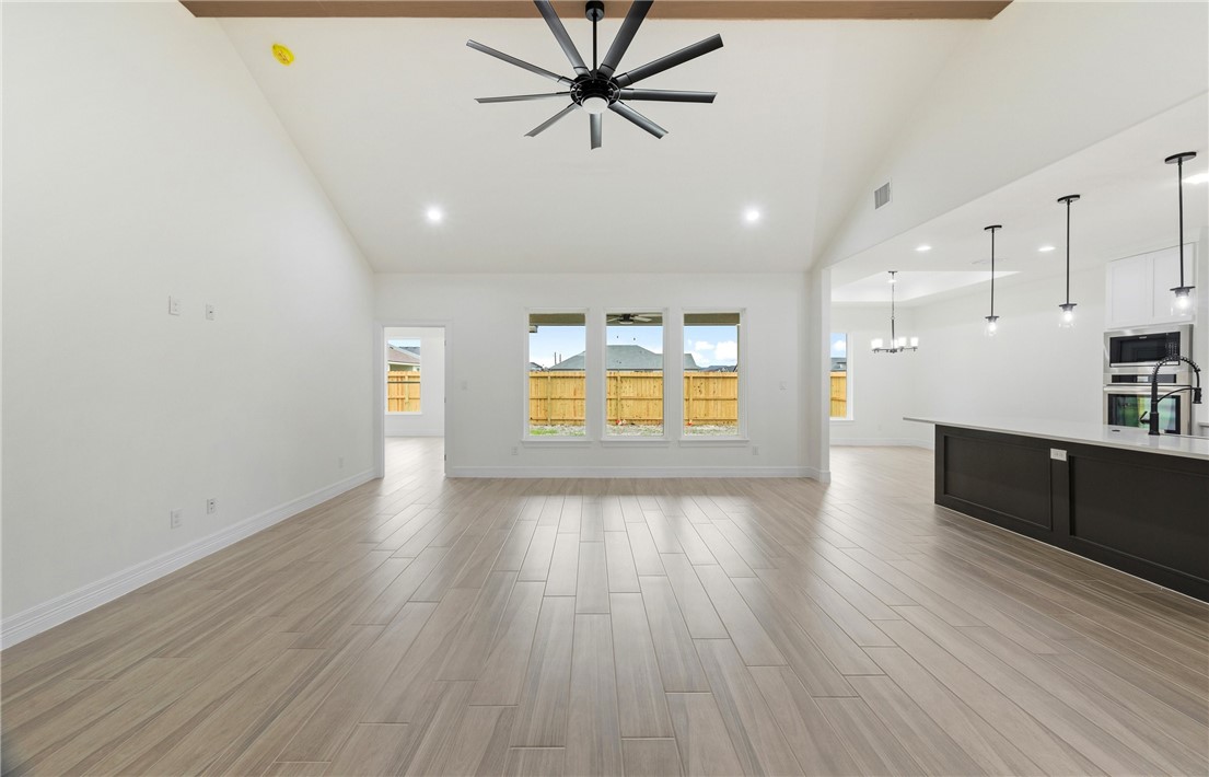 7829 Houshang Dr Property Photo 8