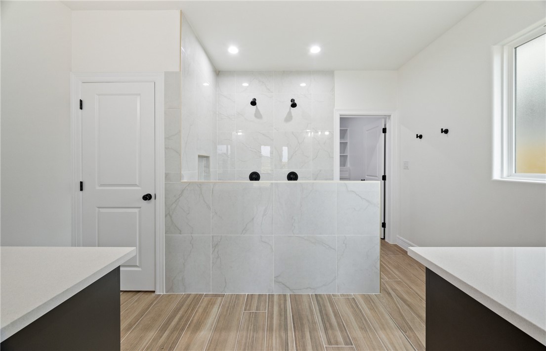 7829 Houshang Dr Property Photo 12