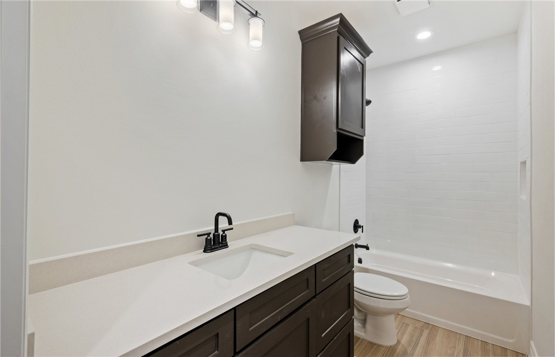 7829 Houshang Dr Property Photo 18