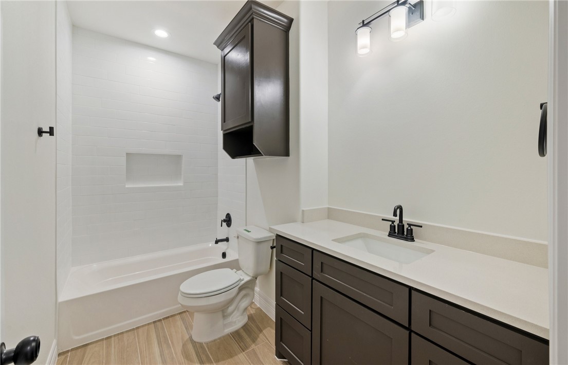 7829 Houshang Dr Property Photo 19