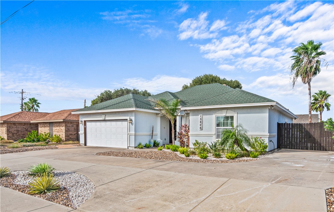 13806 Whitecap Blvd Property Photo 3