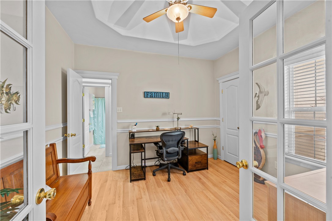 13806 Whitecap Blvd Property Photo 6