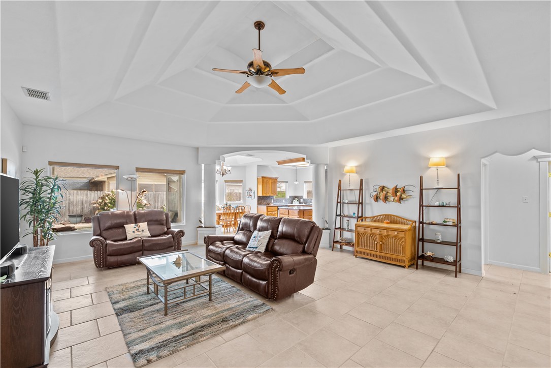 13806 Whitecap Blvd Property Photo 10