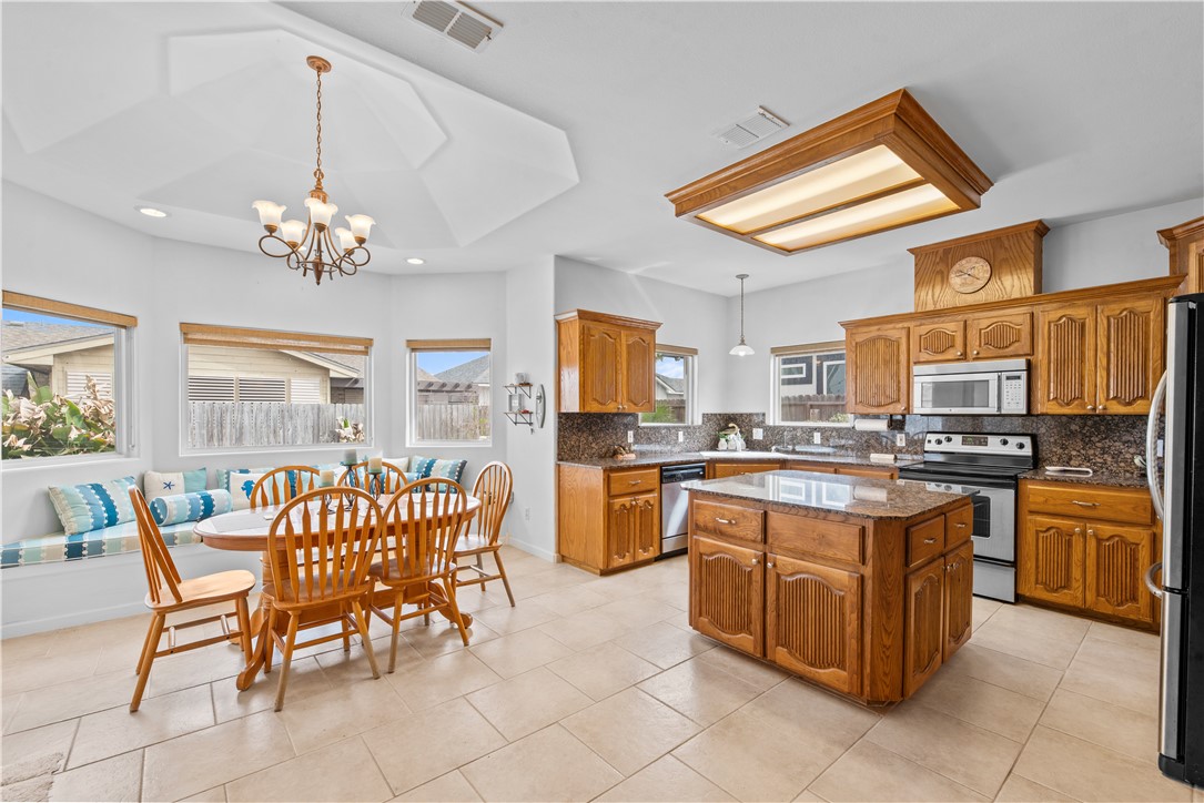 13806 Whitecap Blvd Property Photo 14