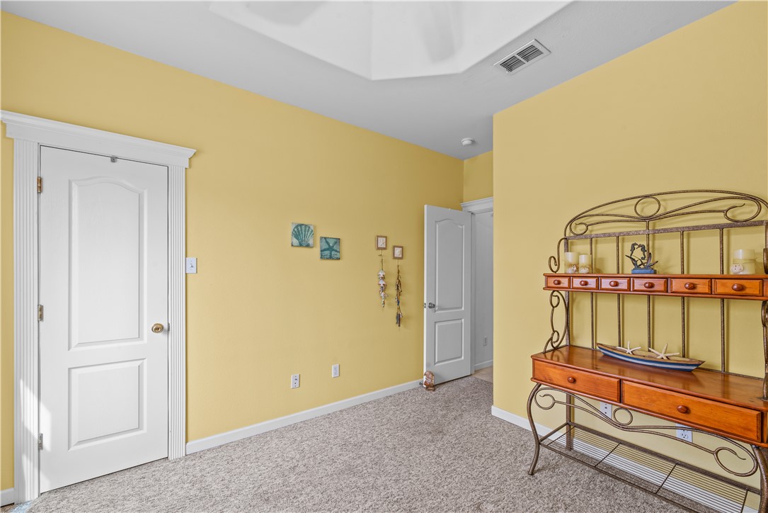 13806 Whitecap Blvd Property Photo 29