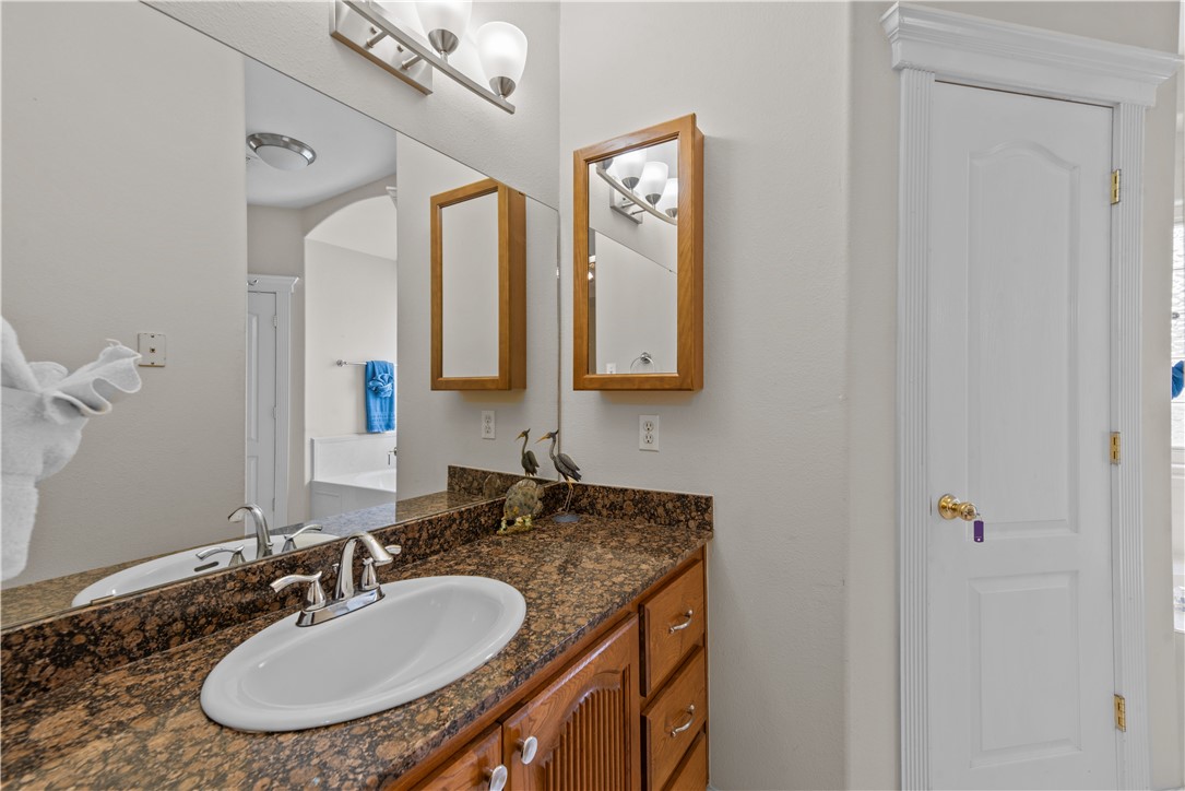 13806 Whitecap Blvd Property Photo 33
