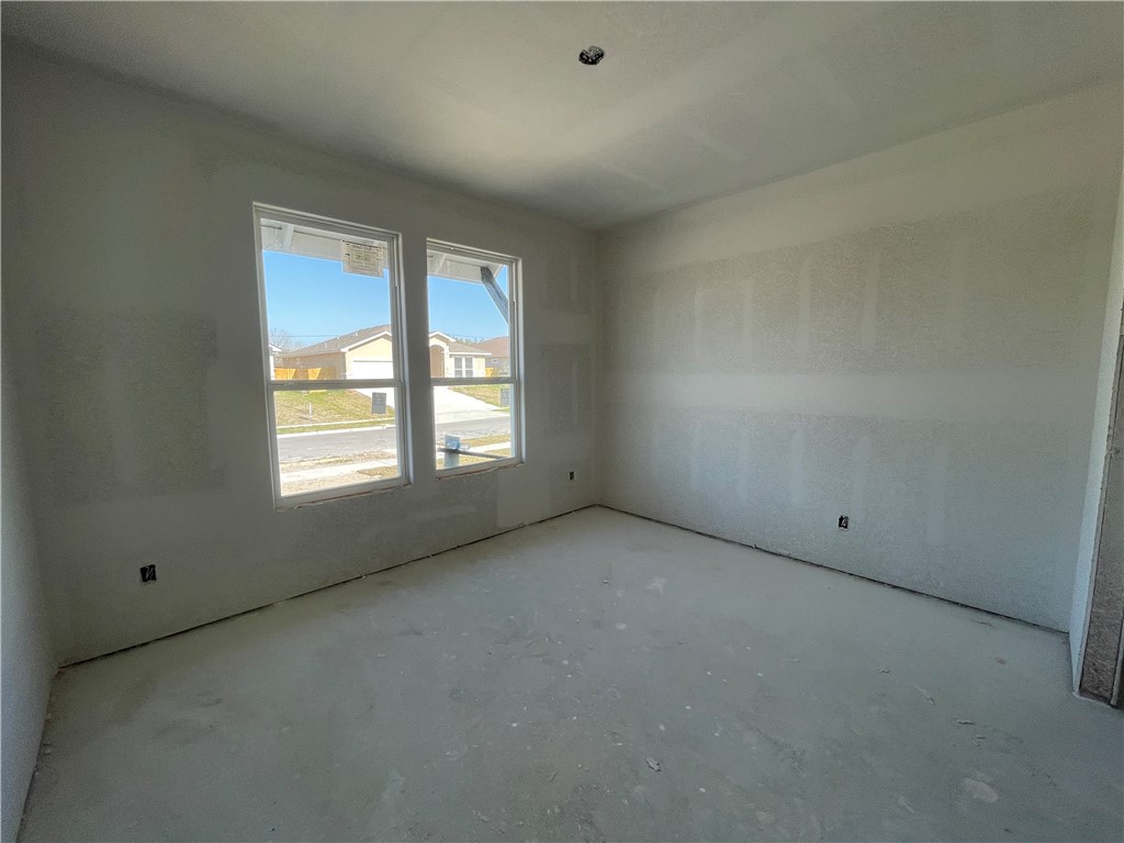 3641 Rebecca Dr Property Photo 3