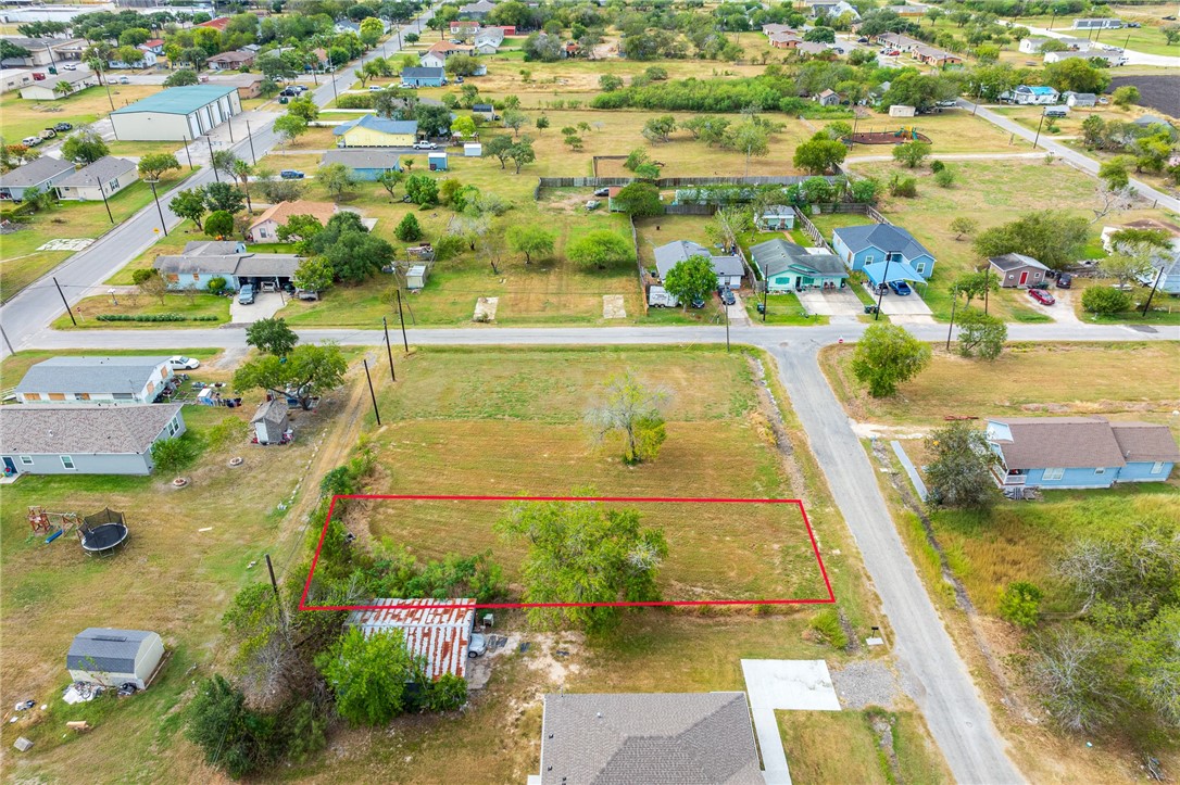610 Porter St Property Photo 4
