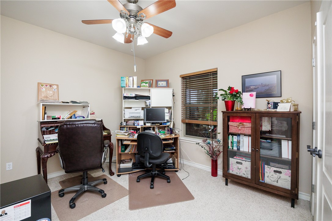 14425 Chantilly Dr Property Photo 17