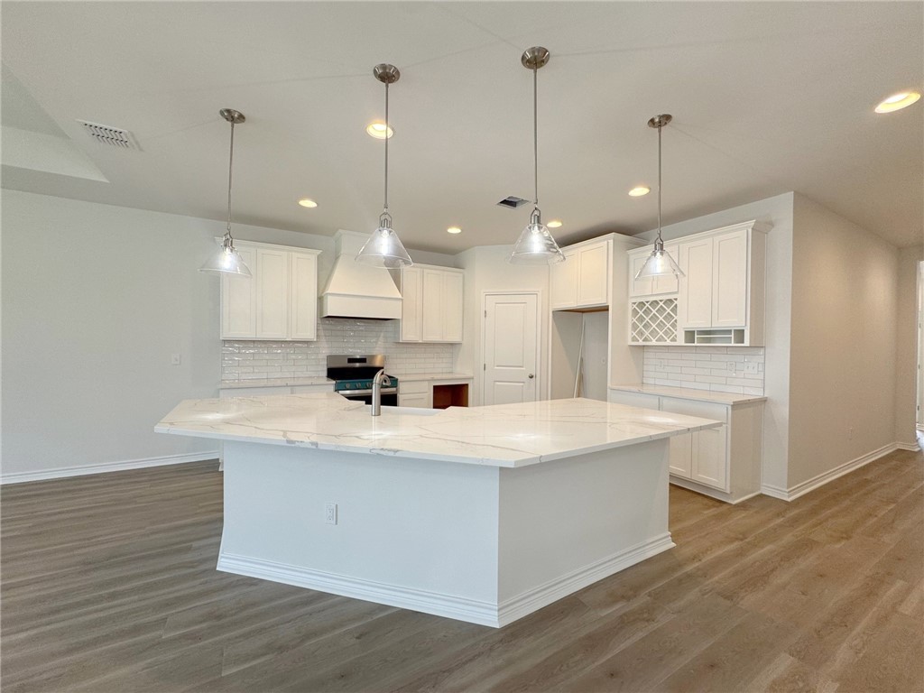 2550 Las Estrellas St Property Photo 3