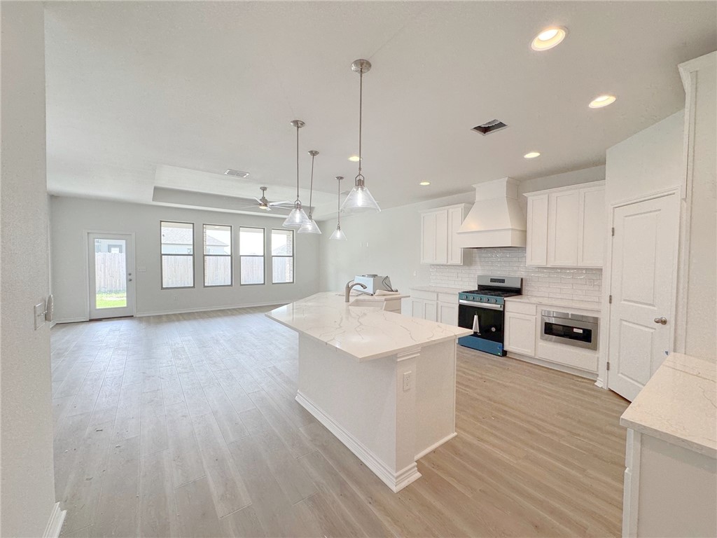 2550 Las Estrellas St Property Photo 4