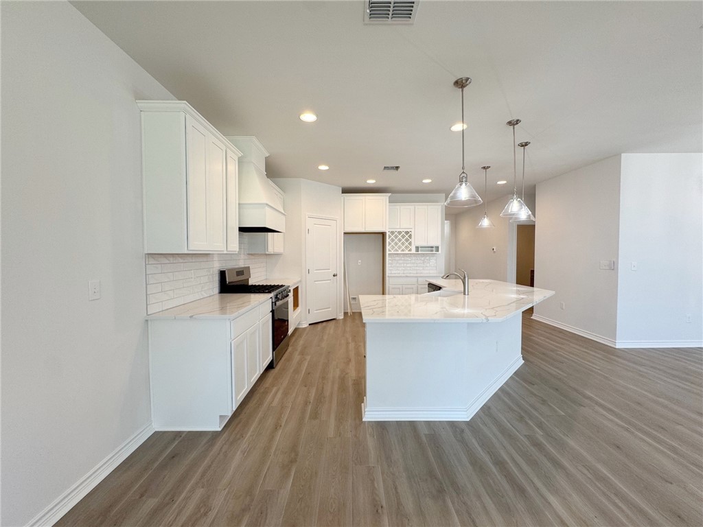 2550 Las Estrellas St Property Photo 4