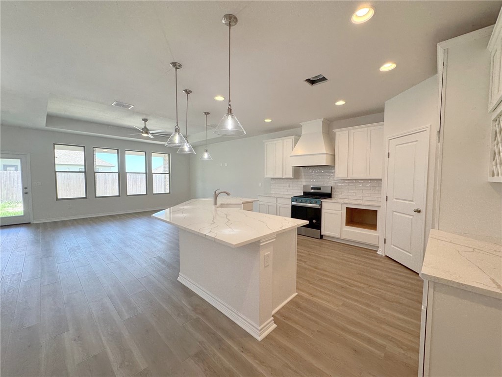 2550 Las Estrellas St Property Photo 6
