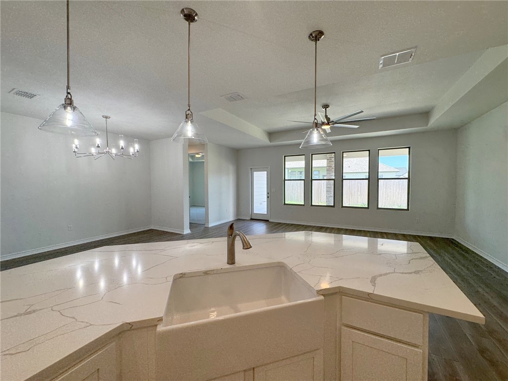 2550 Las Estrellas St Property Photo 9