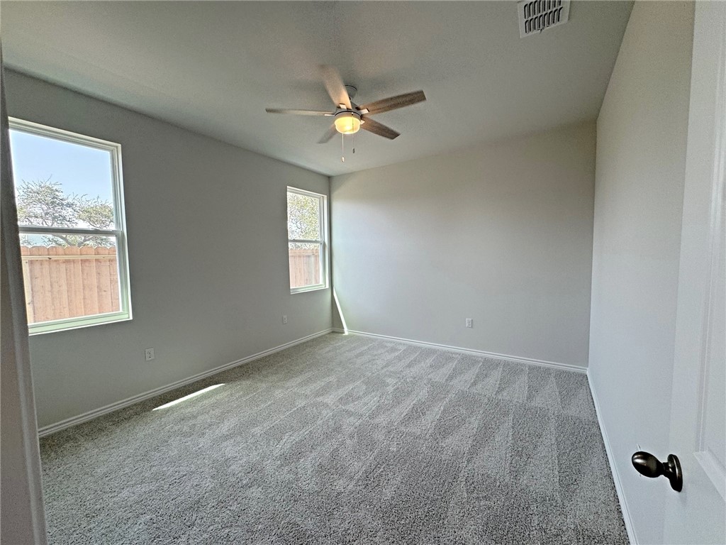 106 Broad Oak Dr Property Photo 12