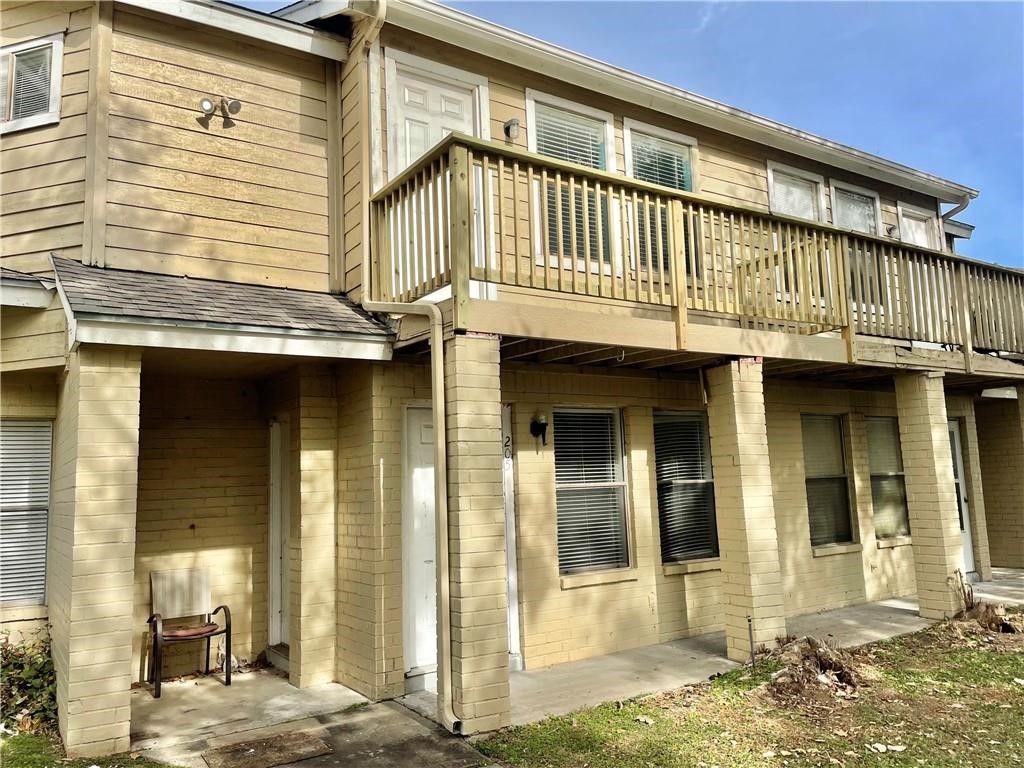4401 River Valley Dr 205 Property Photo 2