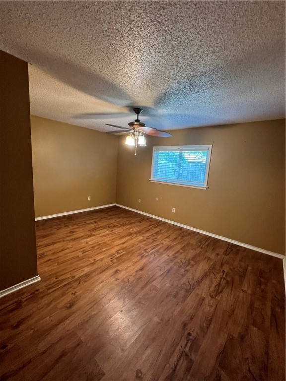 1209 Harbor Village Dr Property Photo 7