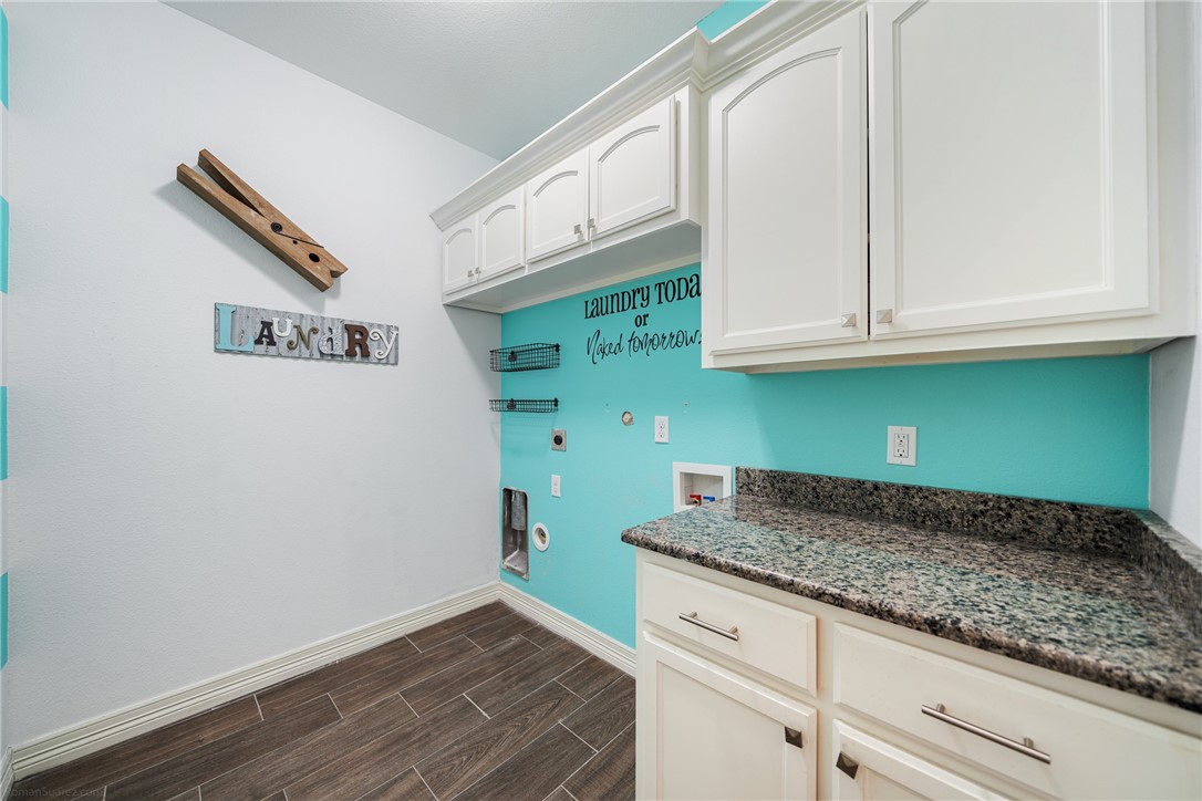 15629 Escapade St Property Photo 15