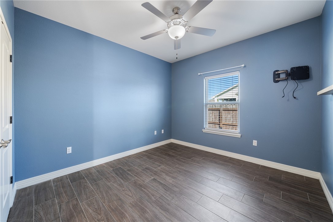 15629 Escapade St Property Photo 29