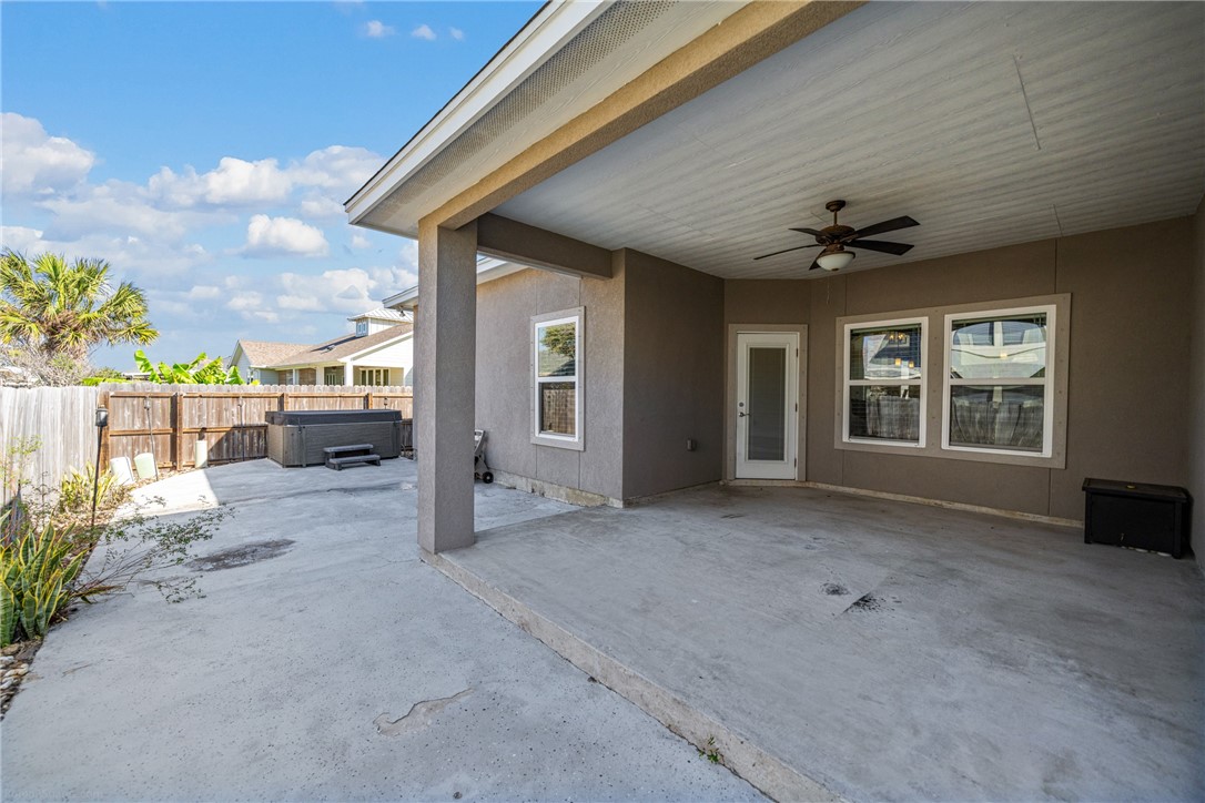 15629 Escapade St Property Photo 31