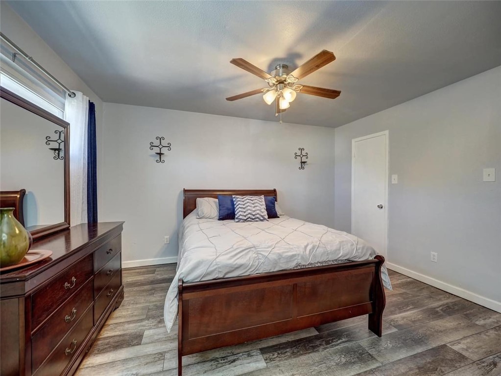 1011 Ennis Joslin 224 Property Photo 17